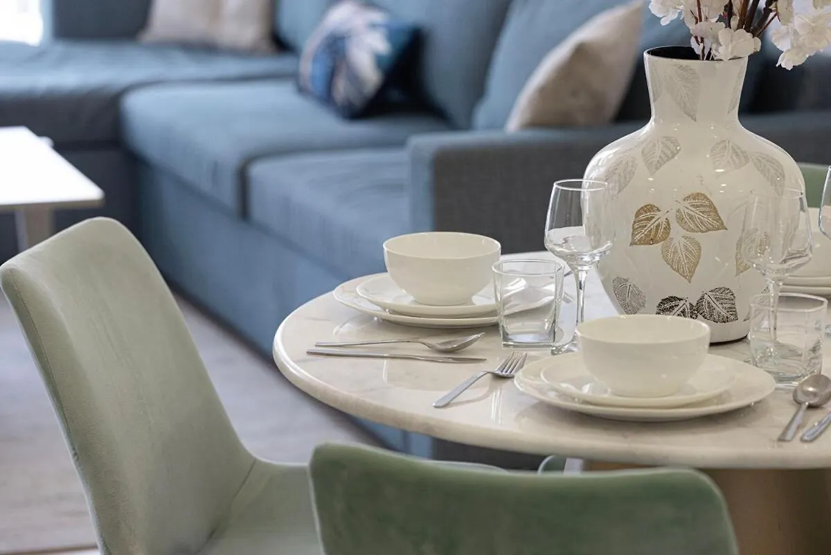 Luxury One-Bedroom Apartment In Bloom Heights Dubai
